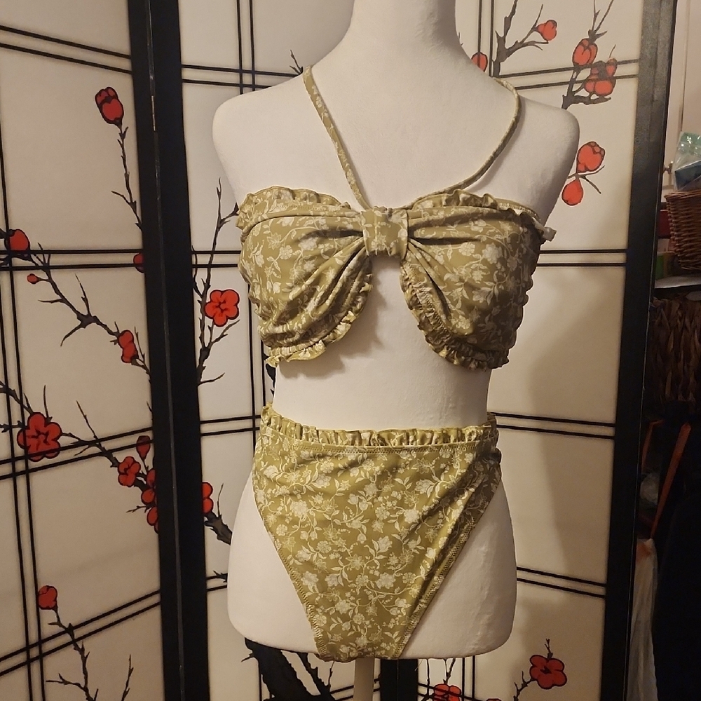Stylish Olive Floral Swimwear Set